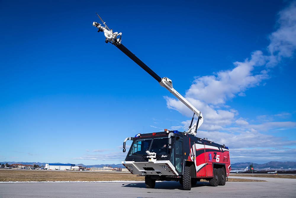 Aircraft rescue fire fighting vehicles - ARFF