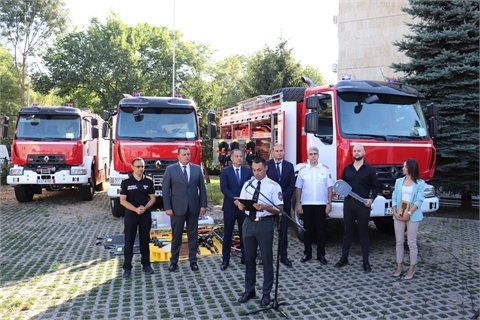 В разгара на пожароопасния сезон доставихме 6 нови пожарни за ГДПБЗН!