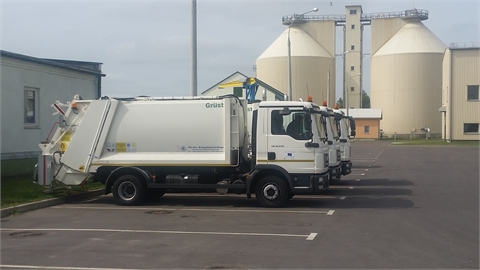 Side Loading waste collection truck