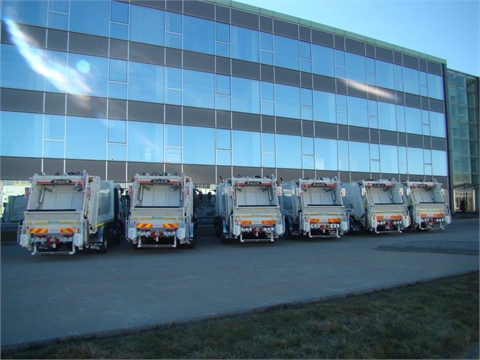 Side Loading waste collection truck