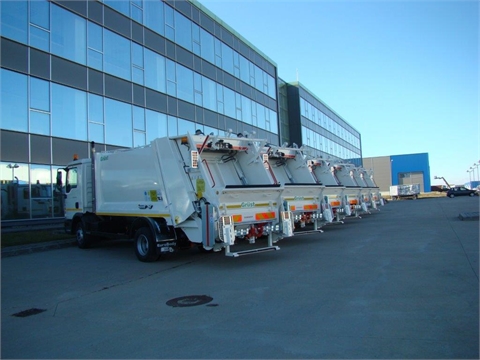 Side Loading waste collection truck