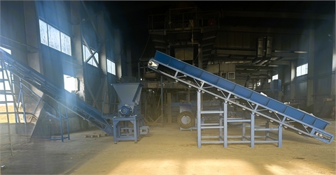 Шредер за раздробяване на автомобилни гуми