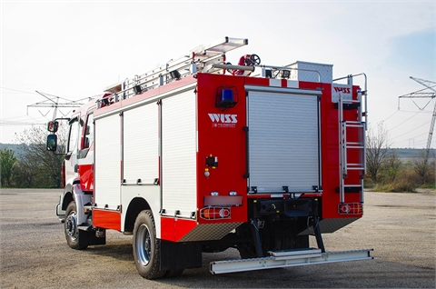 Industrial firefighting vehicles