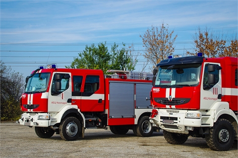 Industrial firefighting vehicles
