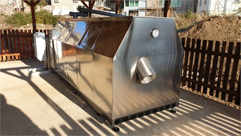 Autonomous composting machines