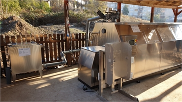 Autonomous composting machines