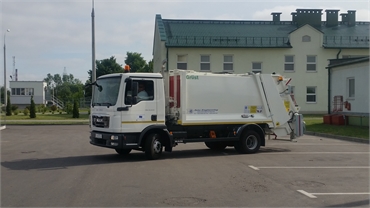Side Loading waste collection truck