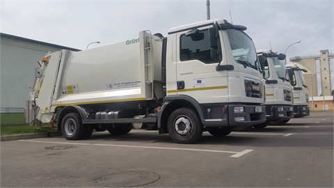 Side Loading waste collection truck